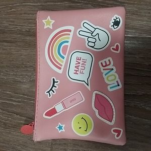 IPSY Graphic Glam Bag Makeup Pouch Everyday Essentials Trending Travel Vacation